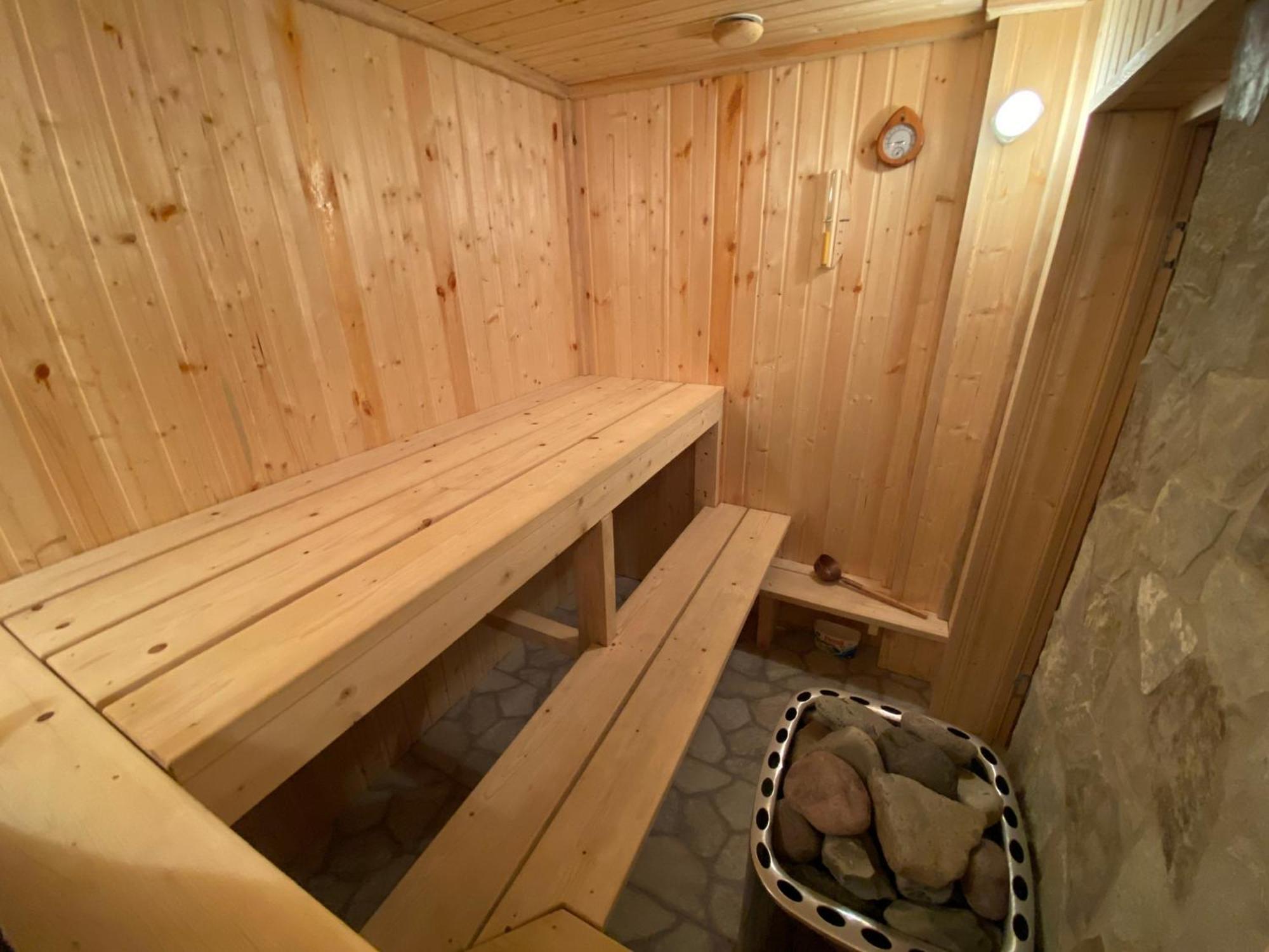 Mountain Cricket Chalets And Apartments Gudauri Exterior photo